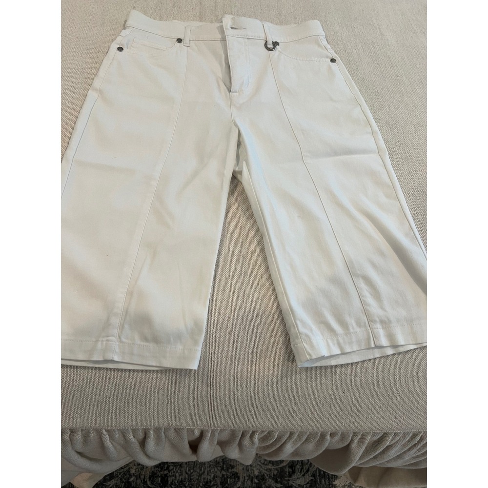 Simon Chang Bermuda Shorts Womens 4 White Good Front Seam Detail Denim‎